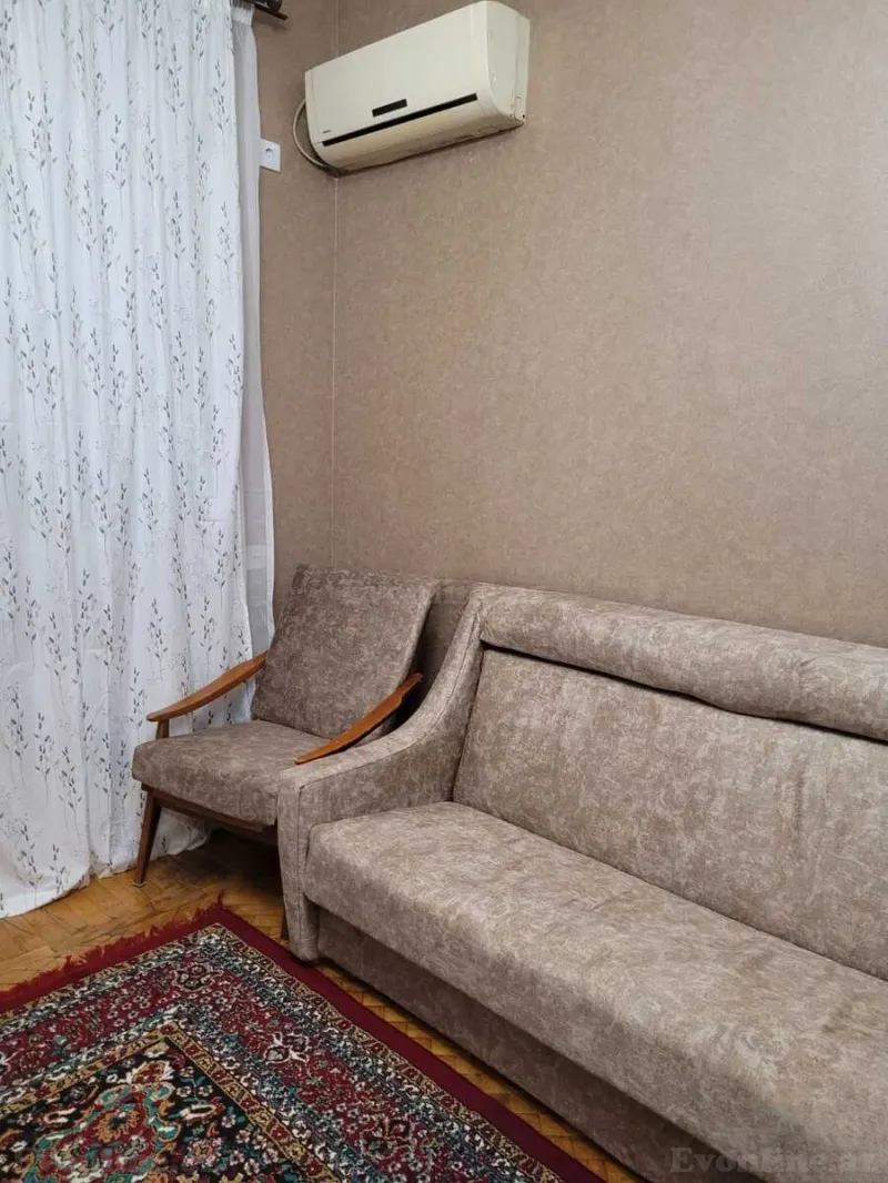 Kirayə verilir 2 otaqlı Mənzil Köhnə tikili 42 m² 28 May m. - şəkil 3