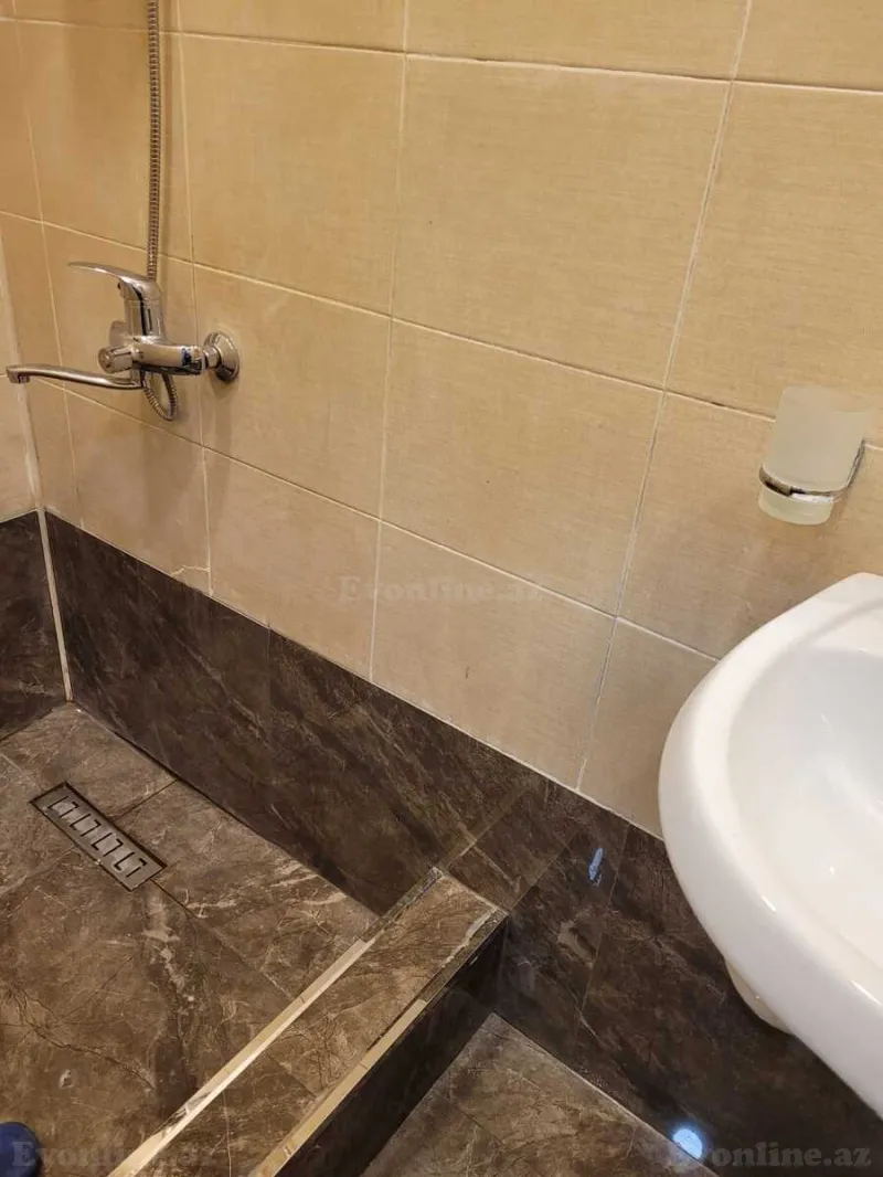Kirayə verilir 2 otaqlı Mənzil Köhnə tikili 42 m² 28 May m. - şəkil 8