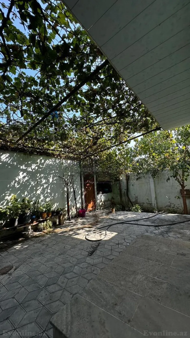 4 otaqlı Həyət evi 110 m² Qaraçuxur Kirayə verilir