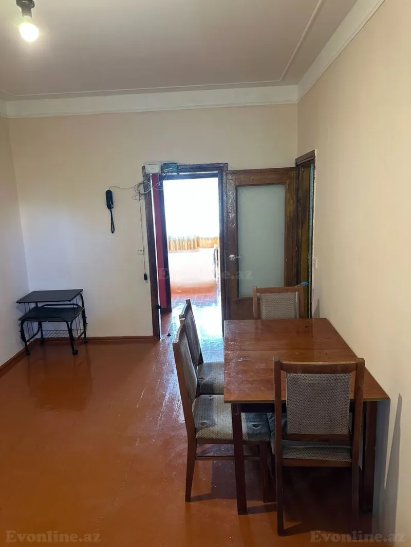 Kirayə verilir 2 otaqlı Mənzil Köhnə tikili 55 m² Memar Əcəmi m. - şəkil 3