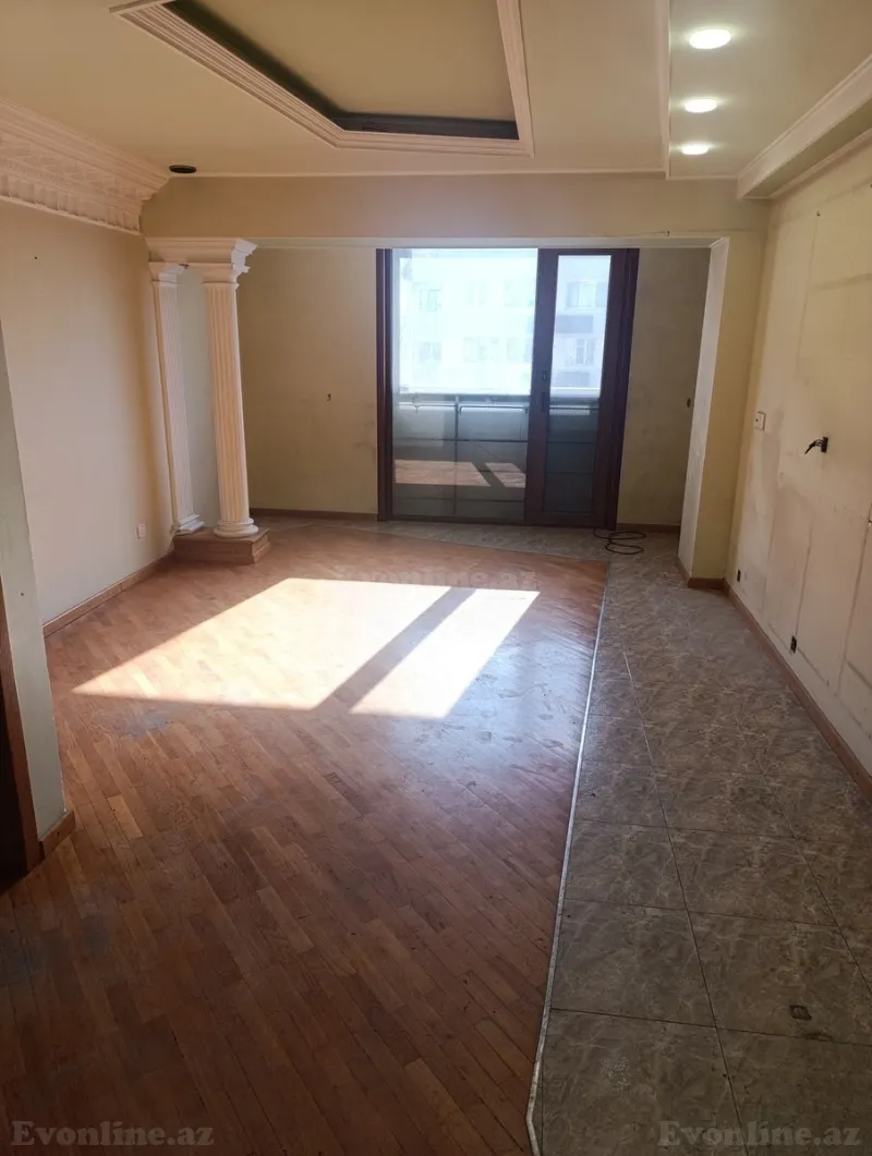 Satılır 3 otaqlı Mənzil Köhnə tikili 137 m² 28 May m. - şəkil 6