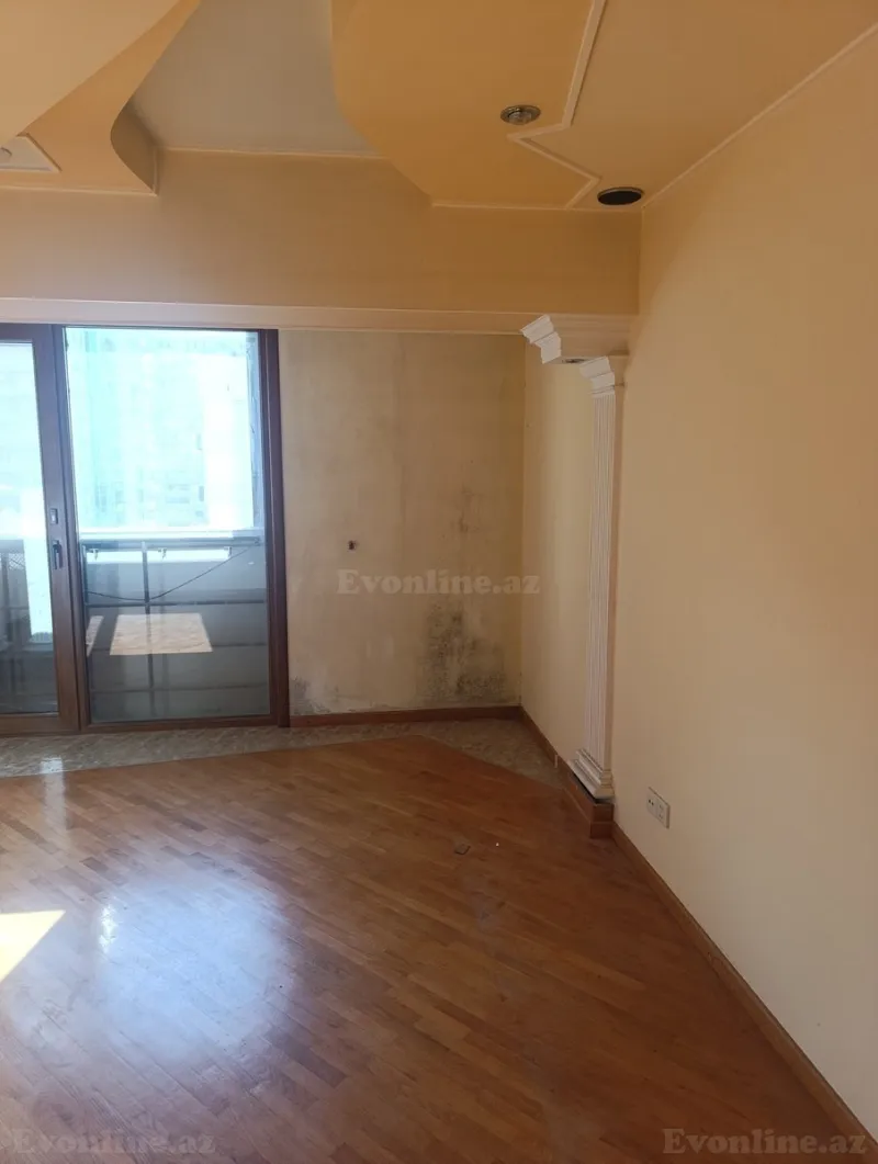 Satılır 3 otaqlı Mənzil Köhnə tikili 137 m² 28 May m. - şəkil 14