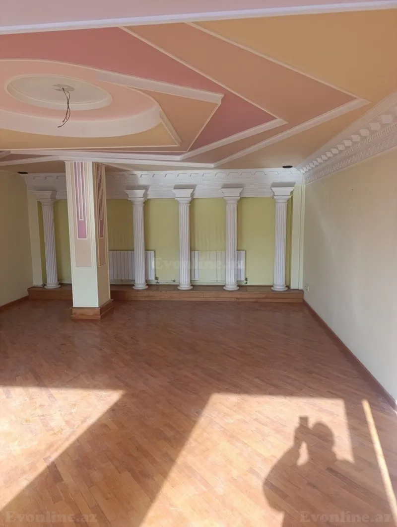 Satılır 3 otaqlı Mənzil Köhnə tikili 137 m² 28 May m. - şəkil 17