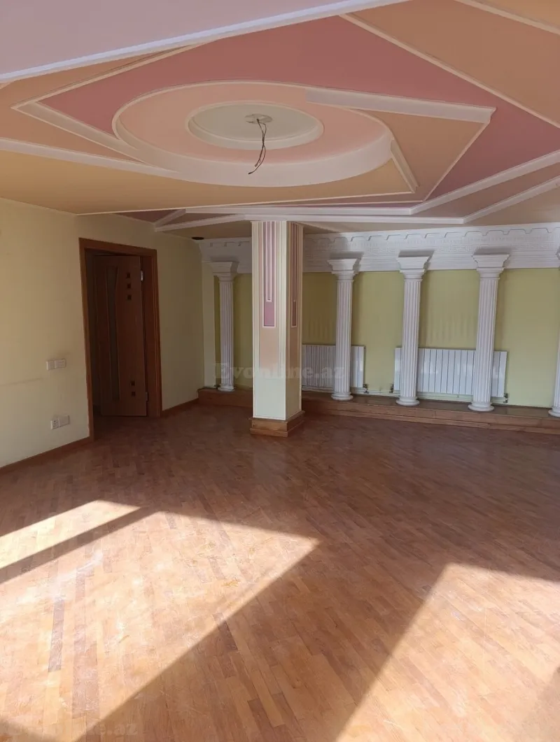 Satılır 3 otaqlı Mənzil Köhnə tikili 137 m² 28 May m. - şəkil 18