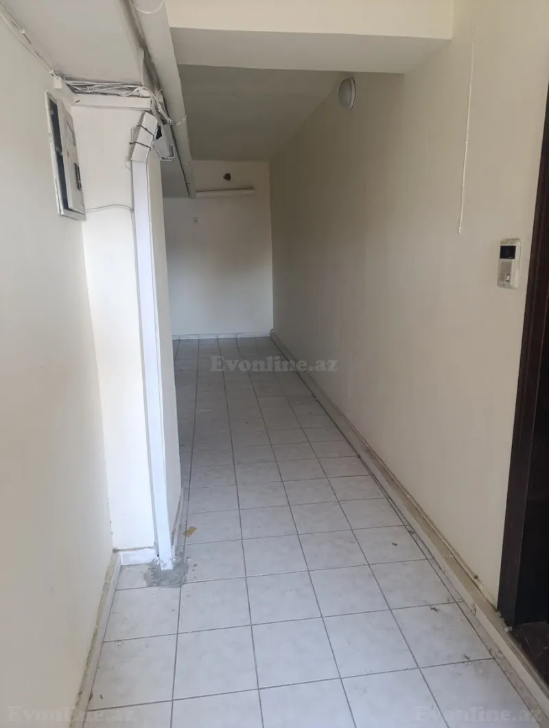 Satılır 3 otaqlı Mənzil Köhnə tikili 137 m² 28 May m. - şəkil 22