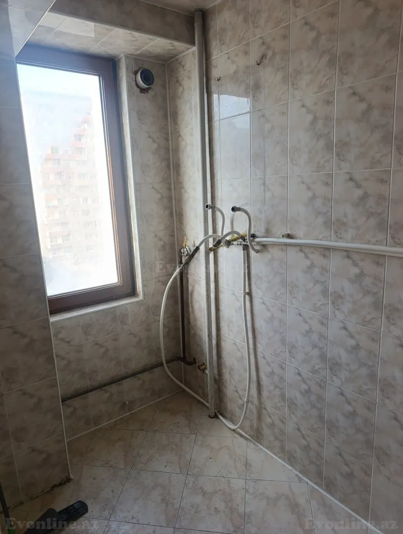 Satılır 3 otaqlı Mənzil Köhnə tikili 137 m² 28 May m. - şəkil 23