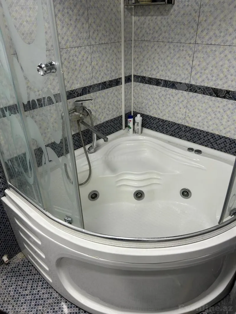 Satılır 3 otaqlı Mənzil Köhnə tikili 114 m² Sahil m. - şəkil 8