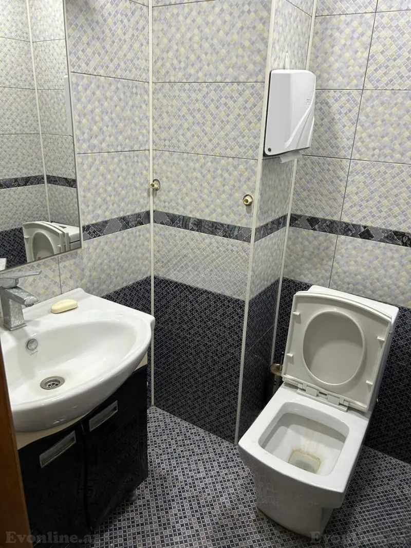 Satılır 3 otaqlı Mənzil Köhnə tikili 114 m² Sahil m. - şəkil 9