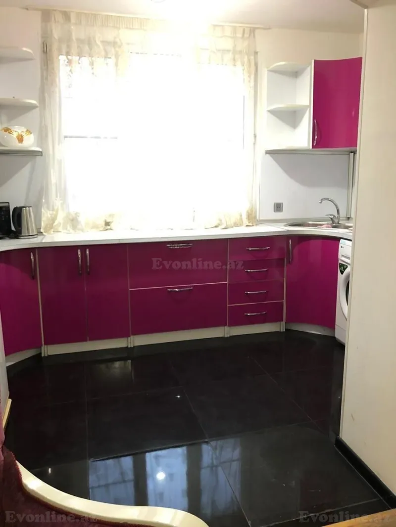 Kirayə verilir 2 otaqlı Mənzil Köhnə tikili 70 m² Sahil m. - şəkil 10