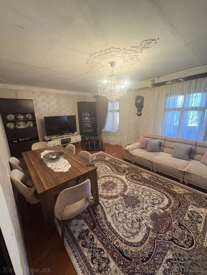 Satılır 4 otaqlı Mənzil Köhnə tikili 80 m² Hövsan