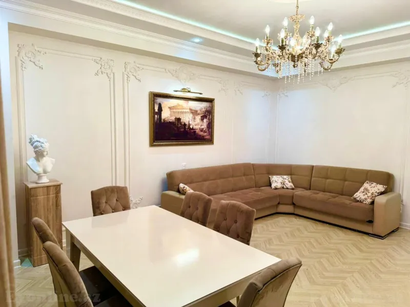 2 otaqlı Mənzil 90 m² Xətai m. Kirayə verilir