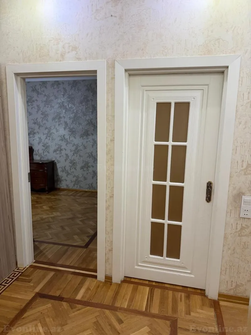 Satılır 3 otaqlı Mənzil Köhnə tikili 80 m² Nəsimi m. - şəkil 6