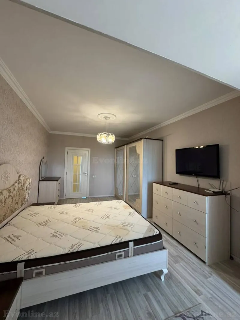 Satılır 3 otaqlı Mənzil Köhnə tikili 85 m² Elmlər Akademiyası m. - şəkil 4