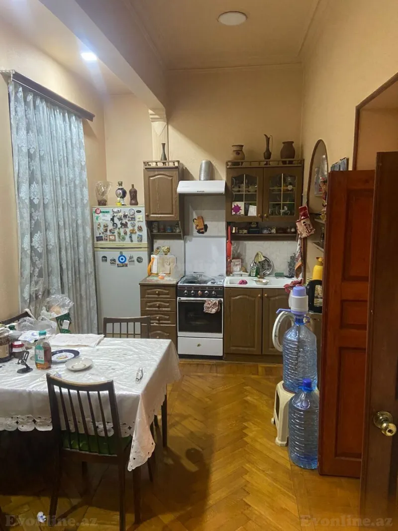 Satılır 3 otaqlı Mənzil Köhnə tikili 60 m² Nizami r. - şəkil 6