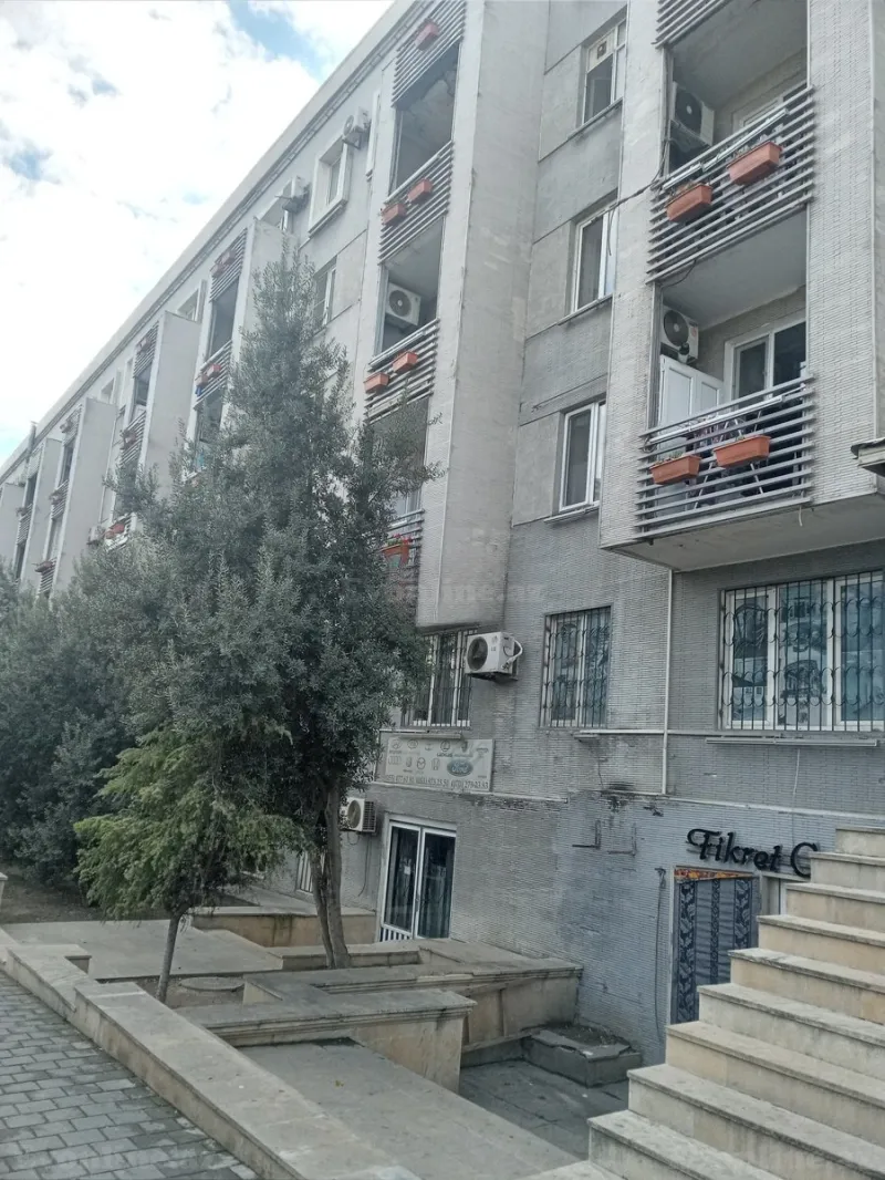 Satılır 2 otaqlı Mənzil Köhnə tikili 50 m² Yasamal - şəkil 3