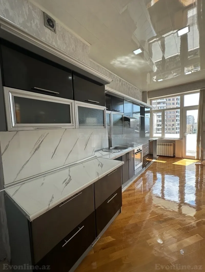 Satılır 3 otaqlı Mənzil Yeni tikili 150 m² Elmlər Akademiyası m. - şəkil 8