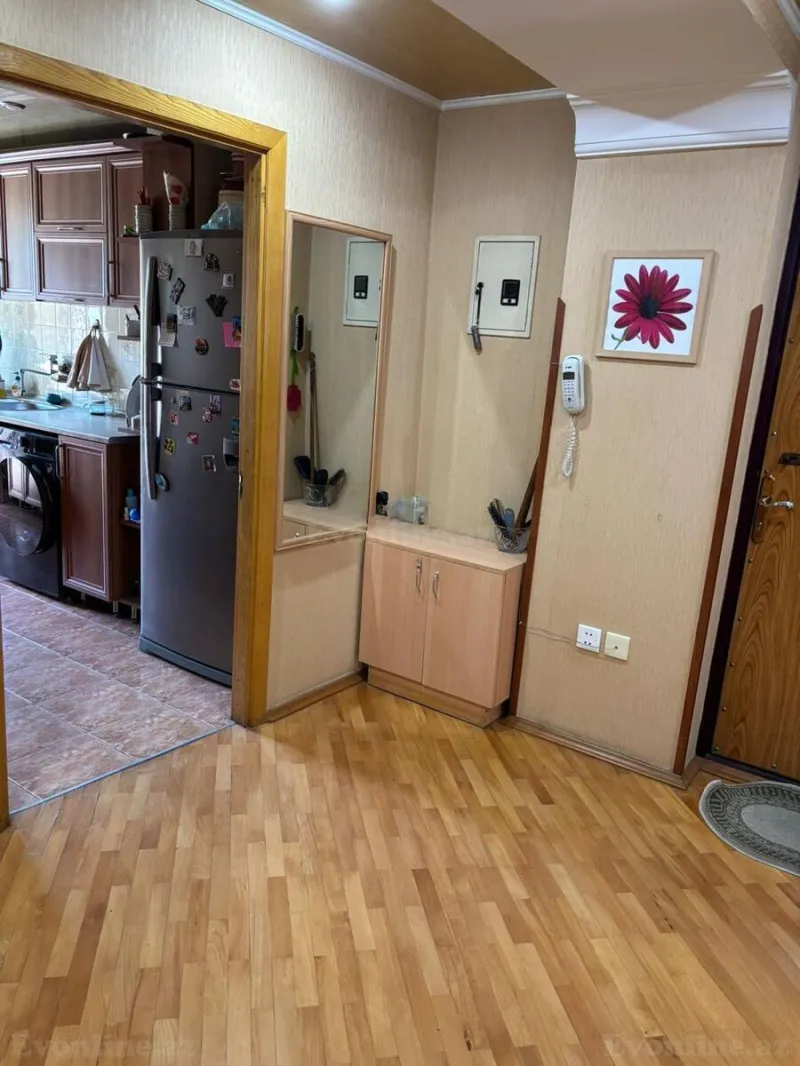 Satılır 3 otaqlı Mənzil Köhnə tikili 95 m² 28 May m. - şəkil 2