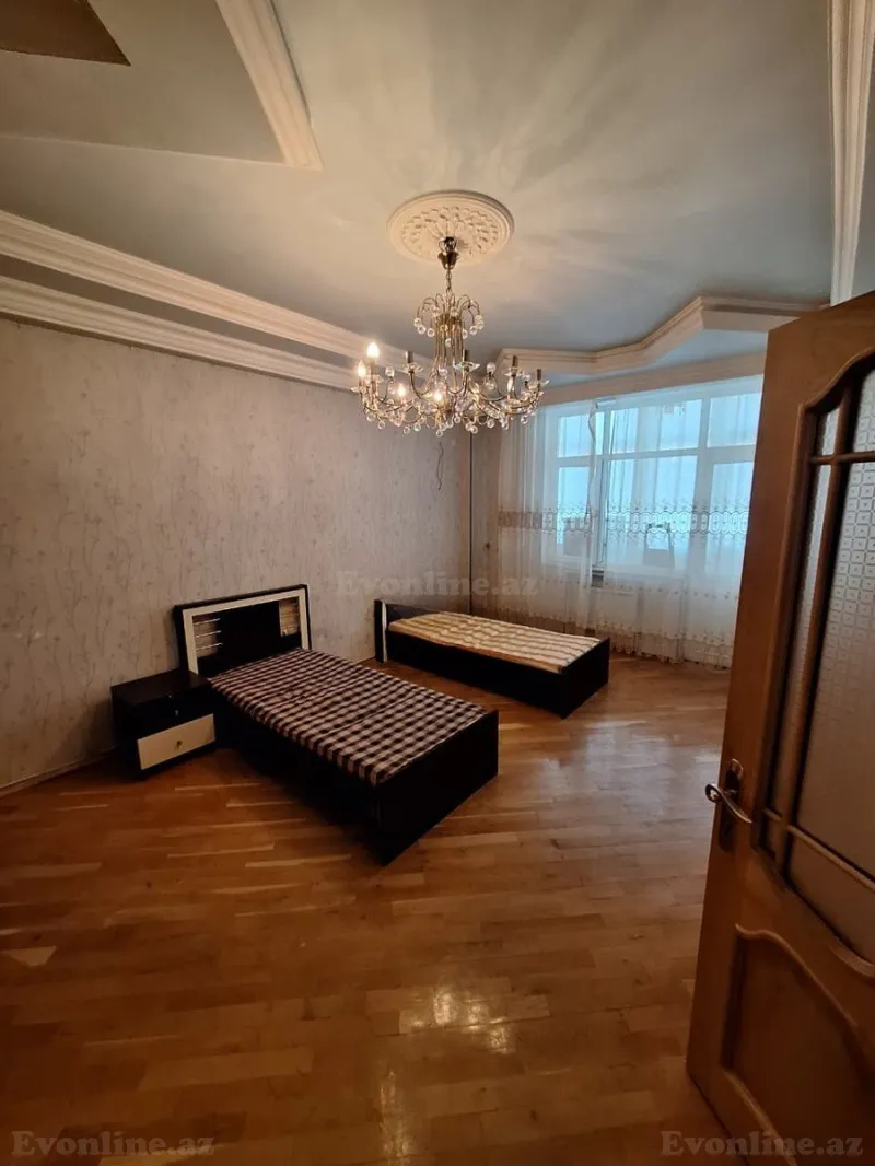 Kirayə verilir 3 otaqlı Mənzil Yeni tikili 130 m² Səbail r. - şəkil 6