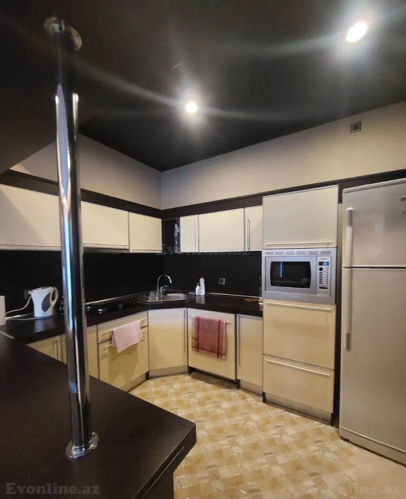 Kirayə verilir 2 otaqlı Mənzil Yeni tikili 96 m² Xətai m. - şəkil 6