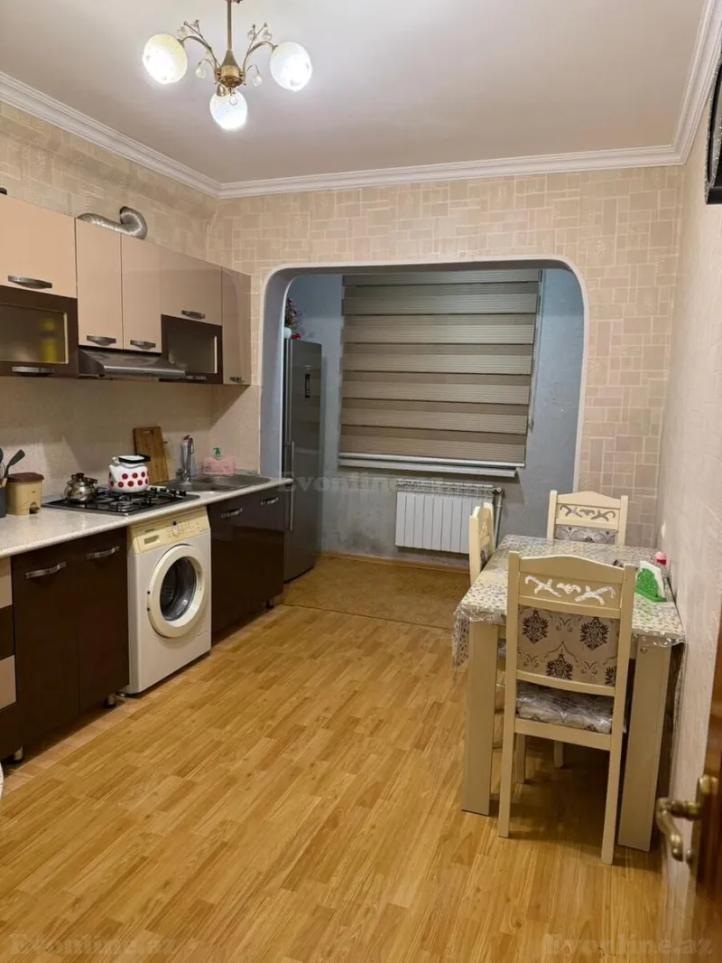 Satılır 2 otaqlı Mənzil Köhnə tikili 70 m² Yeni Yasamal - şəkil 6