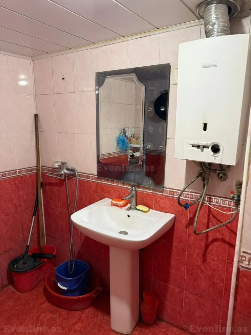 Satılır 2 otaqlı Mənzil Köhnə tikili 70 m² Yeni Yasamal - şəkil 9