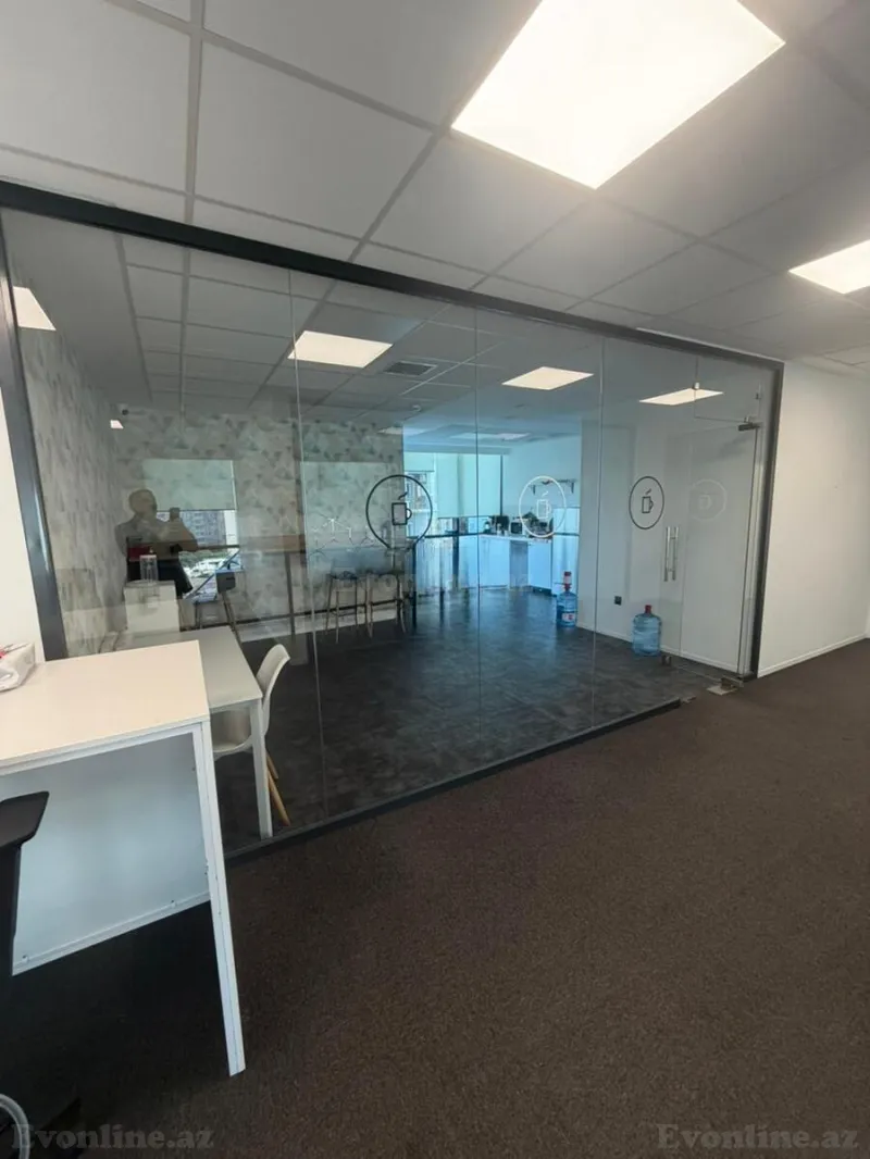 Kirayə verilir Ofis 260 m² 8 Noyabr m. - şəkil 4