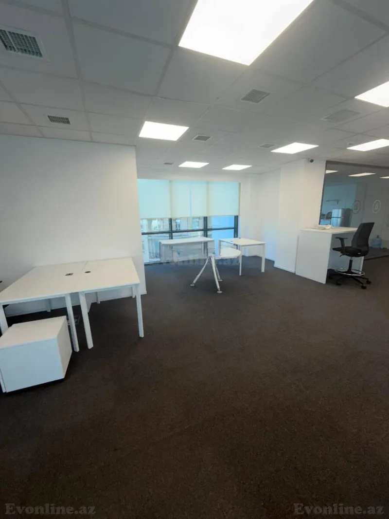 Kirayə verilir Ofis 260 m² 8 Noyabr m. - şəkil 6