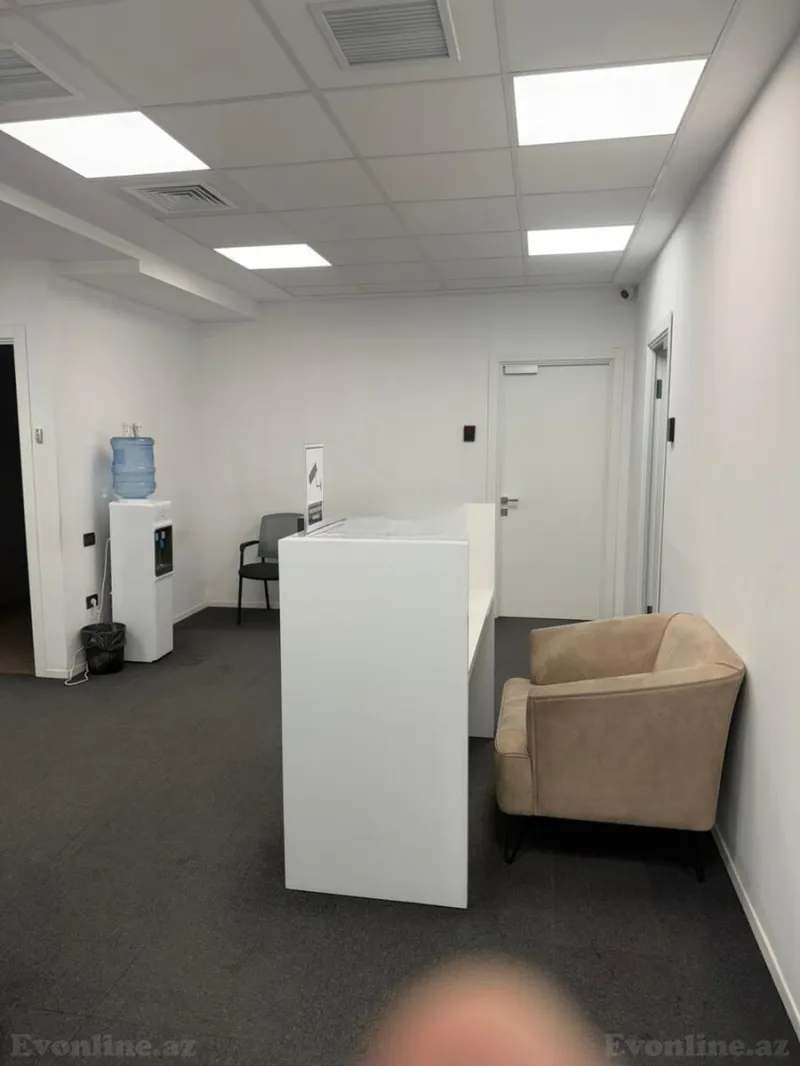 Kirayə verilir Ofis 260 m² 8 Noyabr m. - şəkil 7