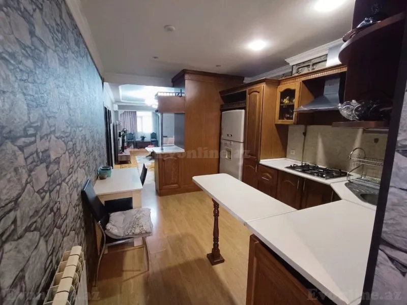 Satılır 5 otaqlı Mənzil Köhnə tikili 130 m² Azadlıq prospekti m. - şəkil 8