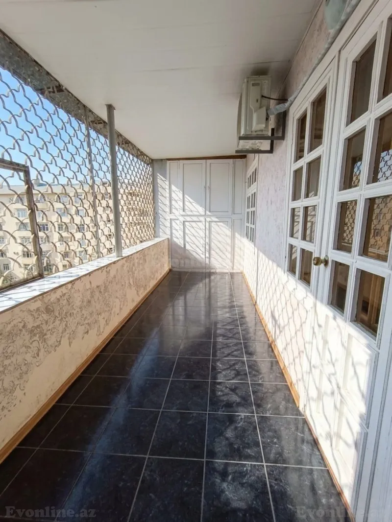 Satılır 5 otaqlı Mənzil Köhnə tikili 130 m² Azadlıq prospekti m. - şəkil 11