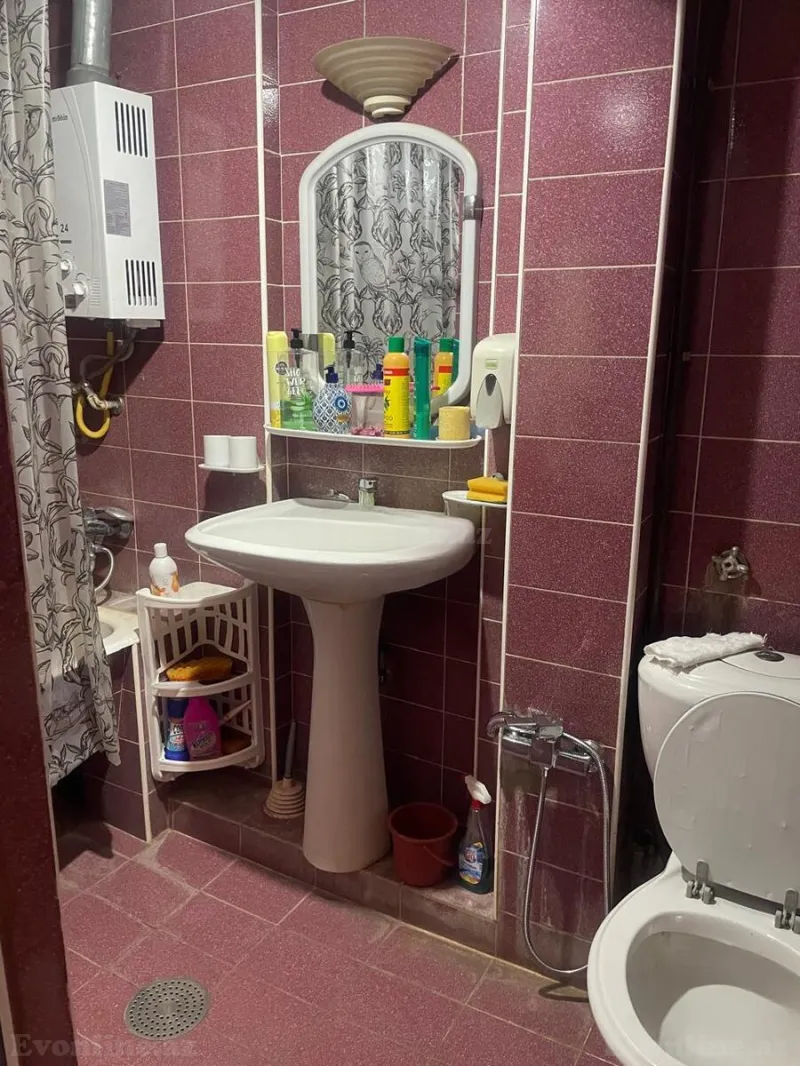 Satılır 2 otaqlı Mənzil Köhnə tikili 44 m² Nizami m. - şəkil 17