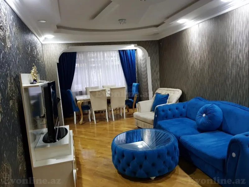 Satılır 4 otaqlı Mənzil Köhnə tikili 110 m² İnşaatçılar m.