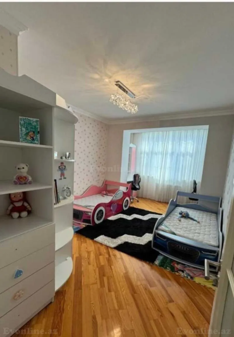 Satılır 4 otaqlı Mənzil Köhnə tikili 110 m² İnşaatçılar m. - şəkil 7