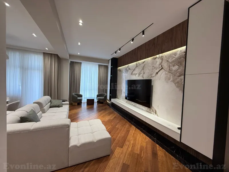 Kirayə verilir 4 otaqlı Mənzil Yeni tikili 220 m² Nəsimi r.