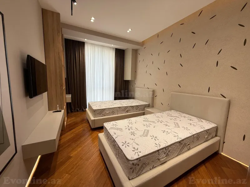Kirayə verilir 4 otaqlı Mənzil Yeni tikili 220 m² Nəsimi r. - şəkil 9
