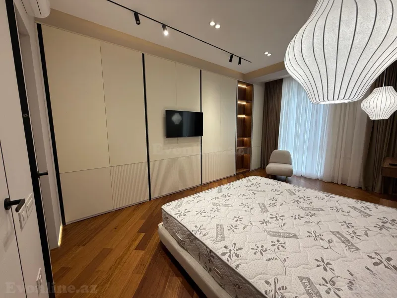 Kirayə verilir 4 otaqlı Mənzil Yeni tikili 220 m² Nəsimi r. - şəkil 11