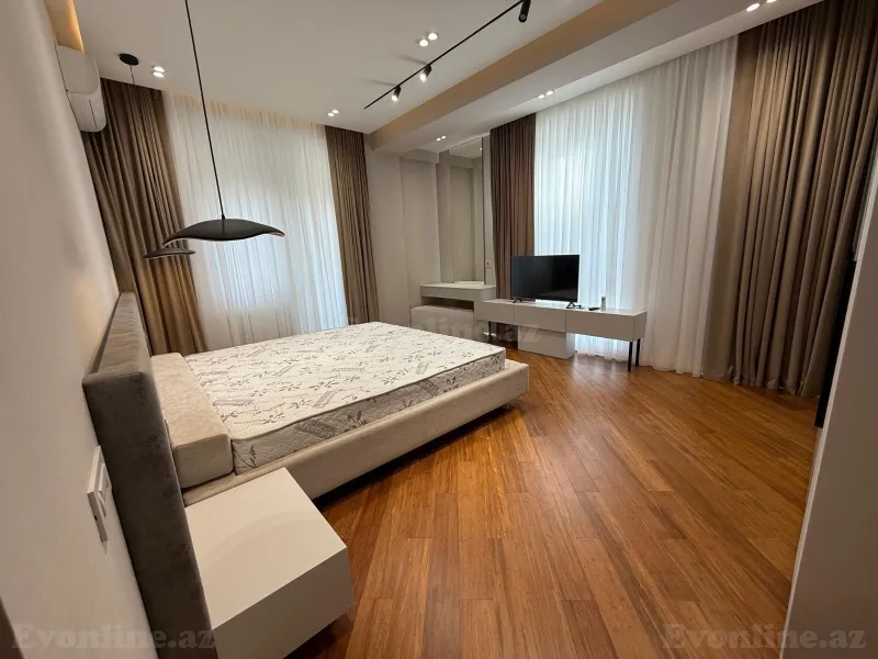 Kirayə verilir 4 otaqlı Mənzil Yeni tikili 220 m² Nəsimi r. - şəkil 12