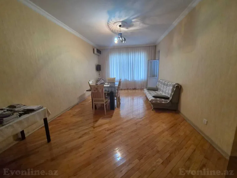 3 otaqlı Mənzil 81 m² Həzi Aslanov m. Satılır