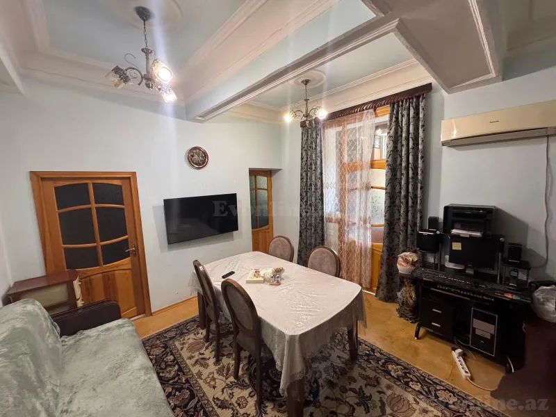 Kirayə verilir 2 otaqlı Mənzil Köhnə tikili 47 m² Neftçilər m. - şəkil 2