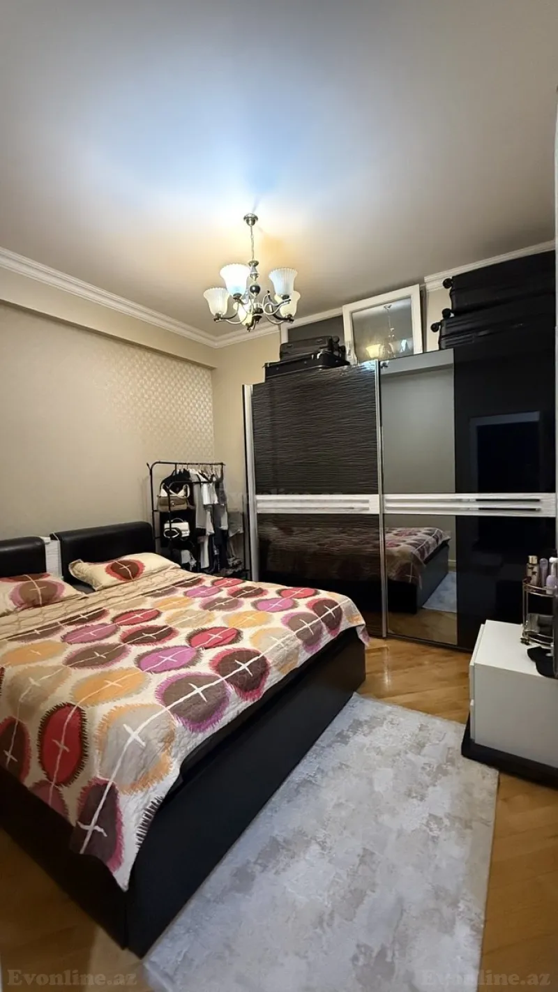 3 otaqlı Mənzil 58 m² Qara Qarayev m. Satılır
