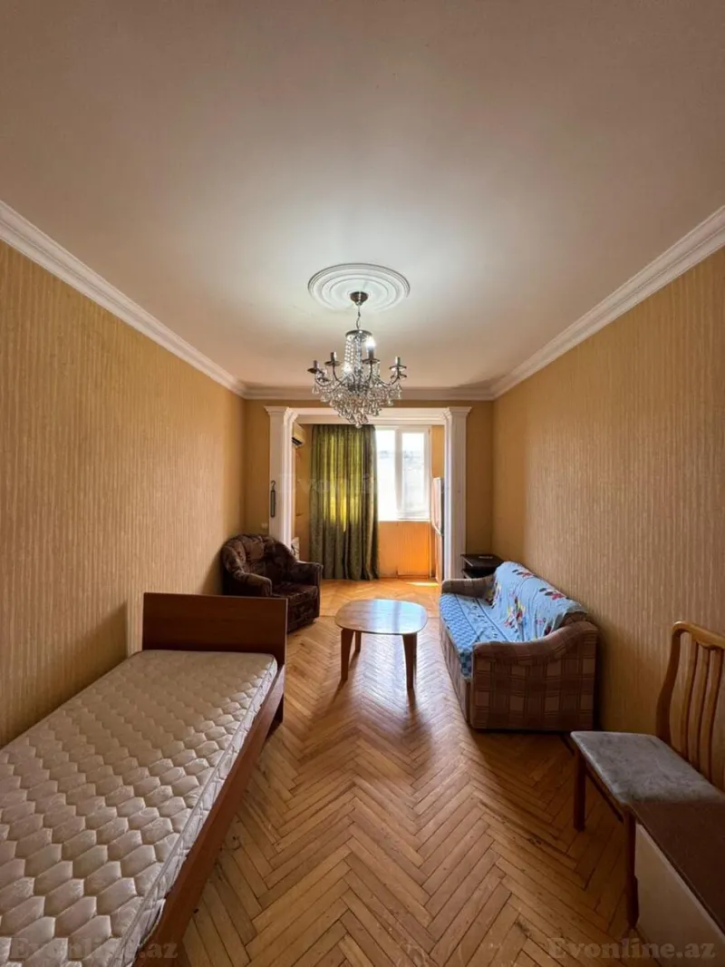 Satılır 4 otaqlı Mənzil Köhnə tikili 110 m² Memar Əcəmi m. - şəkil 6