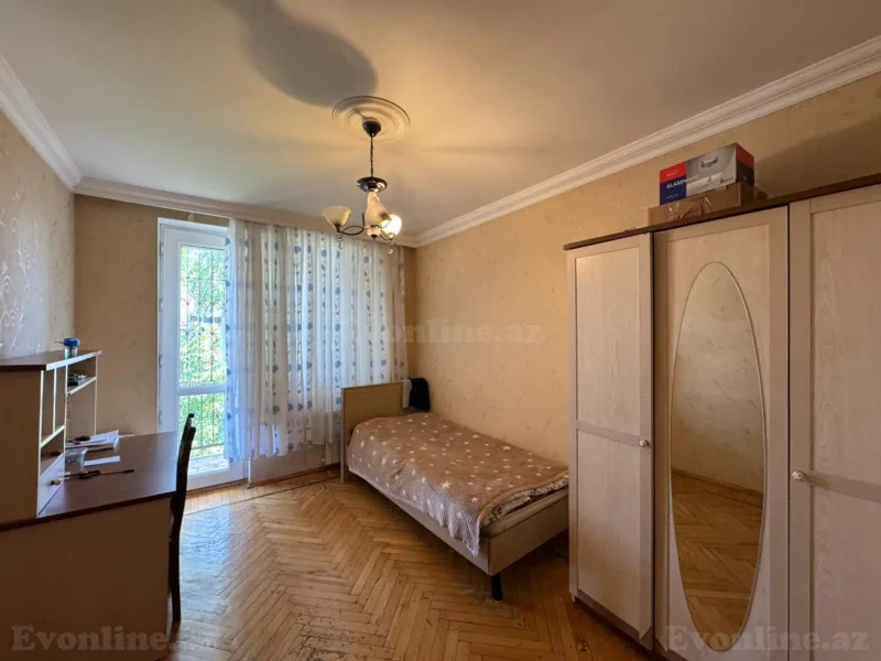Satılır 4 otaqlı Mənzil Köhnə tikili 110 m² Memar Əcəmi m. - şəkil 10
