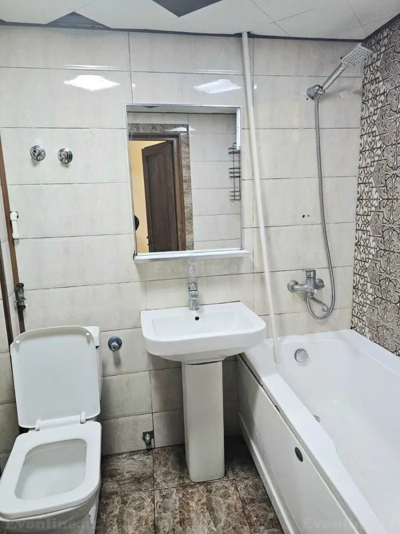 Kirayə verilir 3 otaqlı Mənzil Köhnə tikili 89 m² Nərimanov r. - şəkil 13