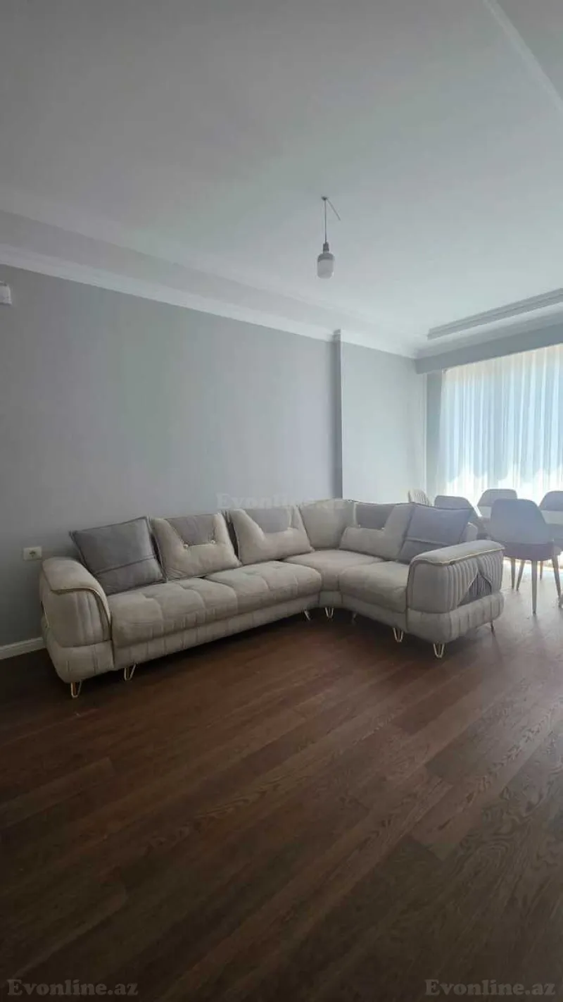 Kirayə verilir 3 otaqlı Mənzil Yeni tikili 78 m² İnşaatçılar m. - şəkil 2