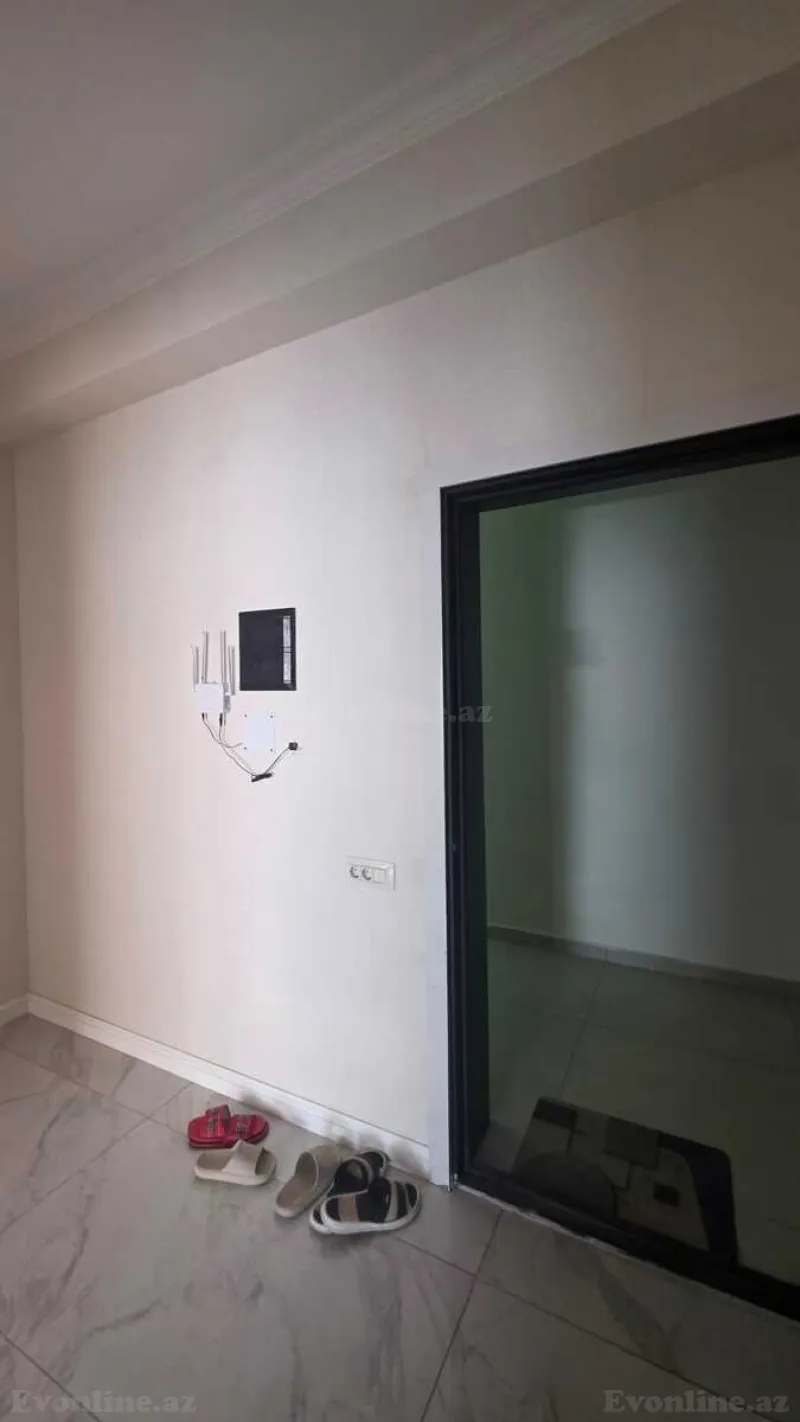 Kirayə verilir 3 otaqlı Mənzil Yeni tikili 78 m² İnşaatçılar m. - şəkil 11
