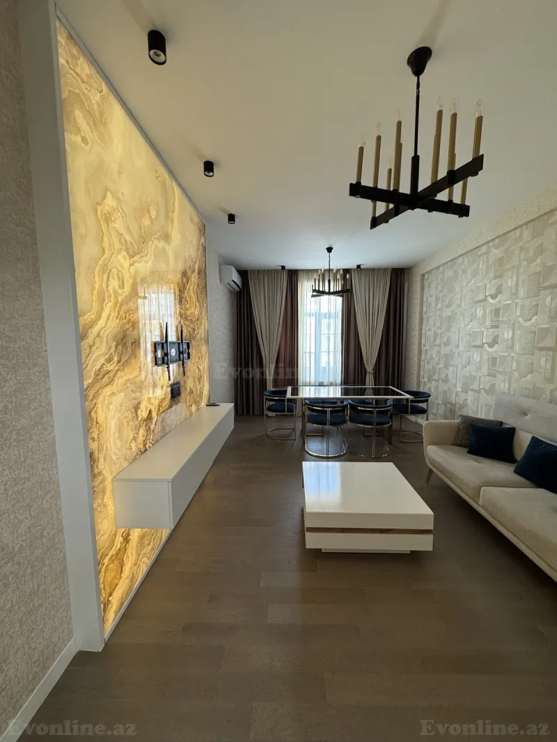 3 otaqlı Mənzil 119.5 m² Elmlər Akademiyası m. Satılır