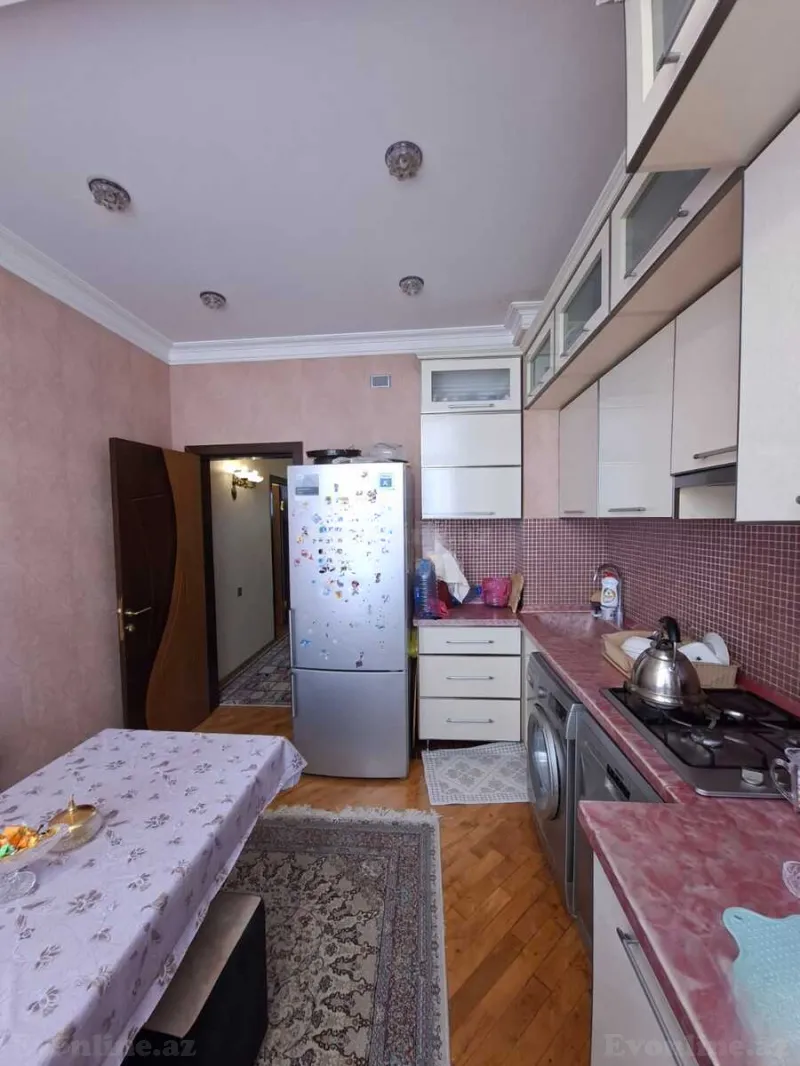 Satılır 3 otaqlı Mənzil Yeni tikili 90 m² İnşaatçılar m. - şəkil 12