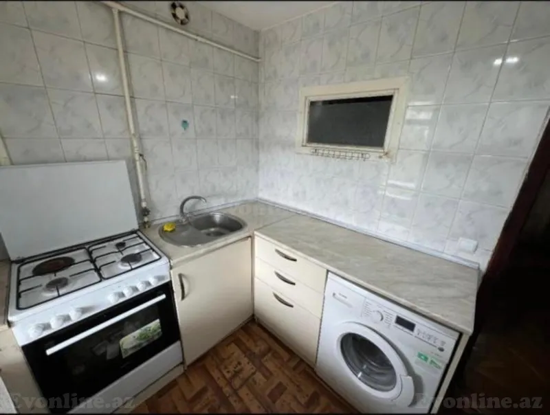 Satılır 3 otaqlı Mənzil Köhnə tikili 70 m² İnşaatçılar m. - şəkil 6