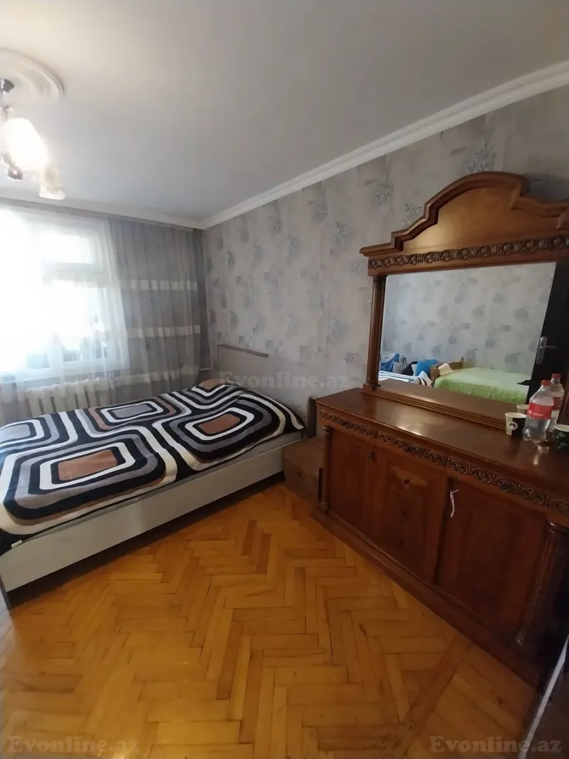 Satılır 3 otaqlı Mənzil Köhnə tikili 75 m² İnşaatçılar m. - şəkil 11