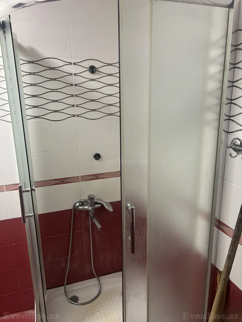 Kirayə verilir 2 otaqlı Mənzil Yeni tikili 70 m² Neftçilər m. - şəkil 3